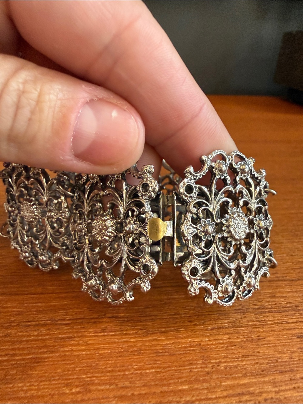 Vintage Silver Floral Filigree Bracelet - Silver Tone - Picture 5 of 9